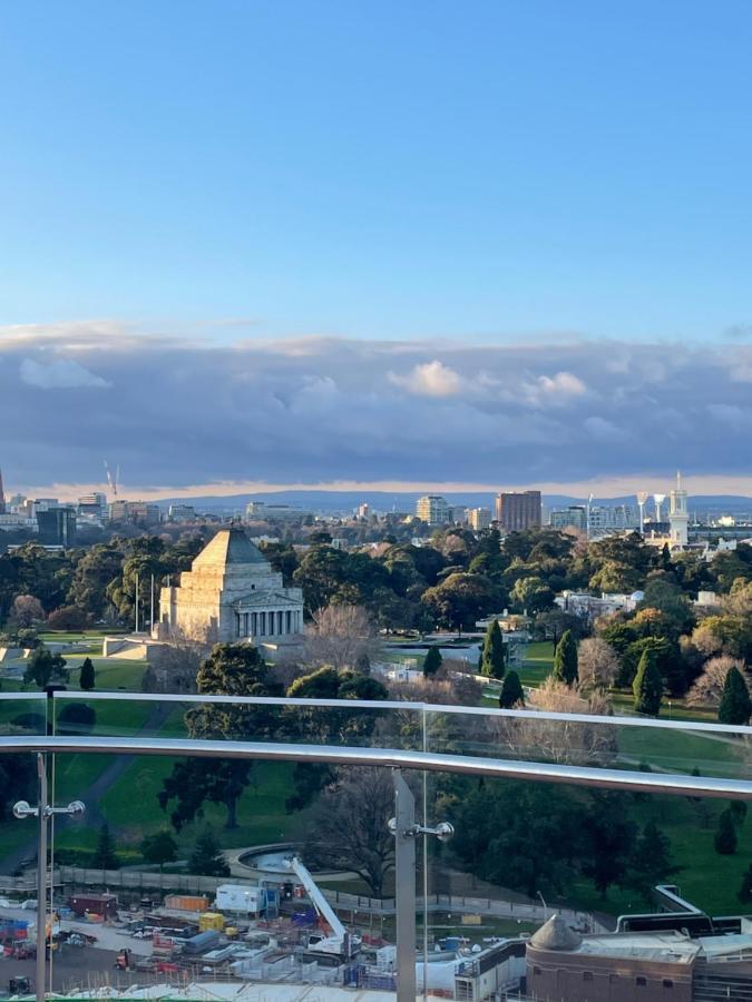 Cozy 1 Bed Apt & Spa,Free Parking ,Phenomena Views Melbourne Bagian luar foto